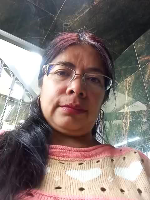 16- I am madly waiting for a nice man with whom I can relax – видео вебкам-модели __valentina18