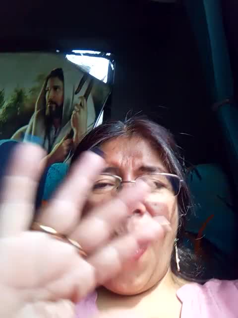 26- Free Tits, on the bus – видео вебкам-модели __valentina18