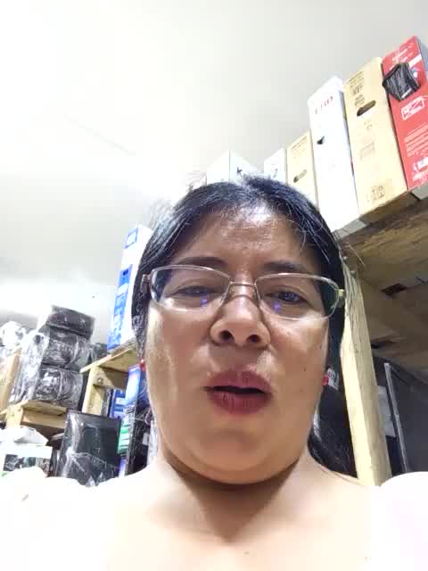 41- Joking with my boss, in the store – видео вебкам-модели __valentina18