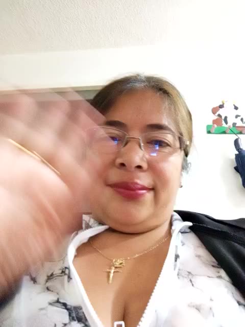 47- I seduce my neighbor and he lets me suck his cock – видео вебкам-модели __valentina18