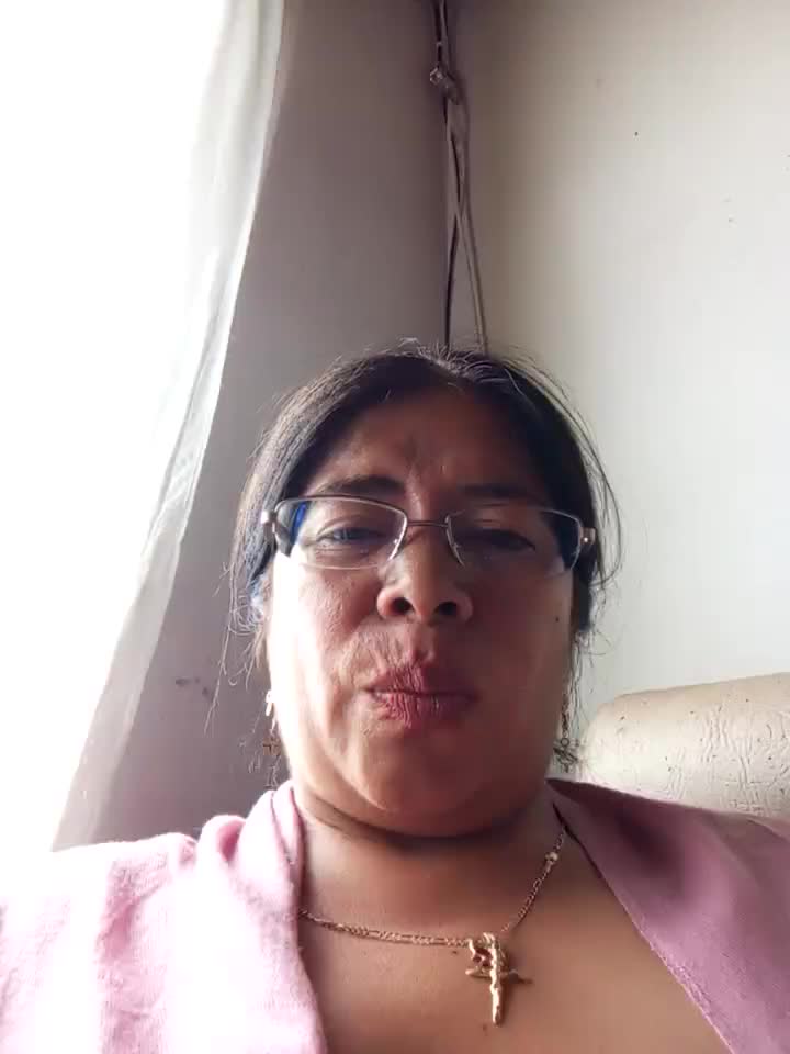 51- Let's play with me mmm – видео вебкам-модели __valentina18