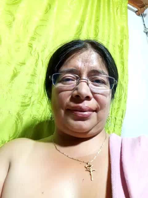 52- He touches my tits and forces me to suck his cock – видео вебкам-модели __valentina18