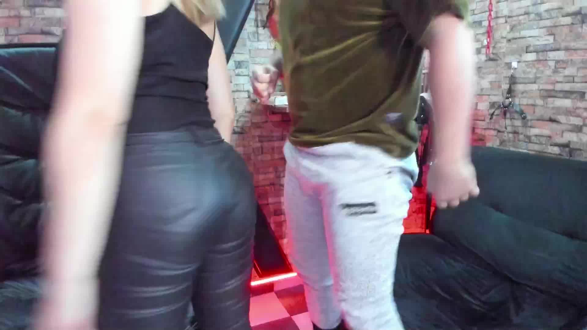 blow job - video by Liltildeman_moon cam model