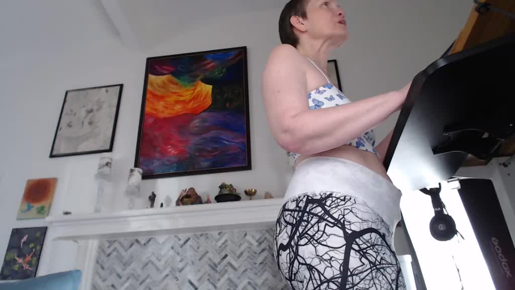 Walking in a short skirt no panties - video by AuroraWillows cam model