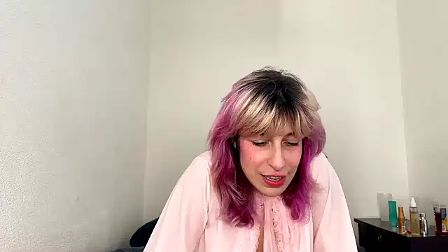 [18 May 17:27] Private Show - vidéo du modèle de showcams Ambredelacroix