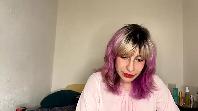 [18 May 20:46] Private Show - vidéo du modèle de showcams Ambredelacroix