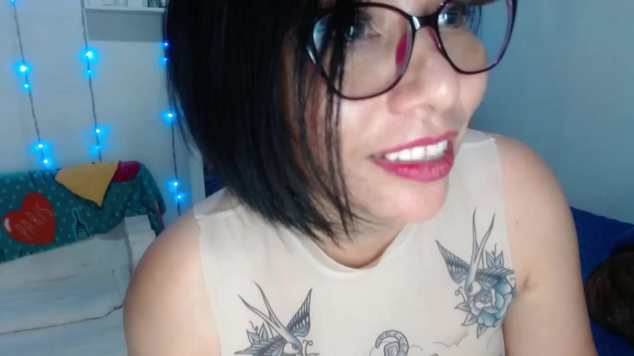 [6 Nov 09:32] Private Show – video od webkamerové modelky hottplay