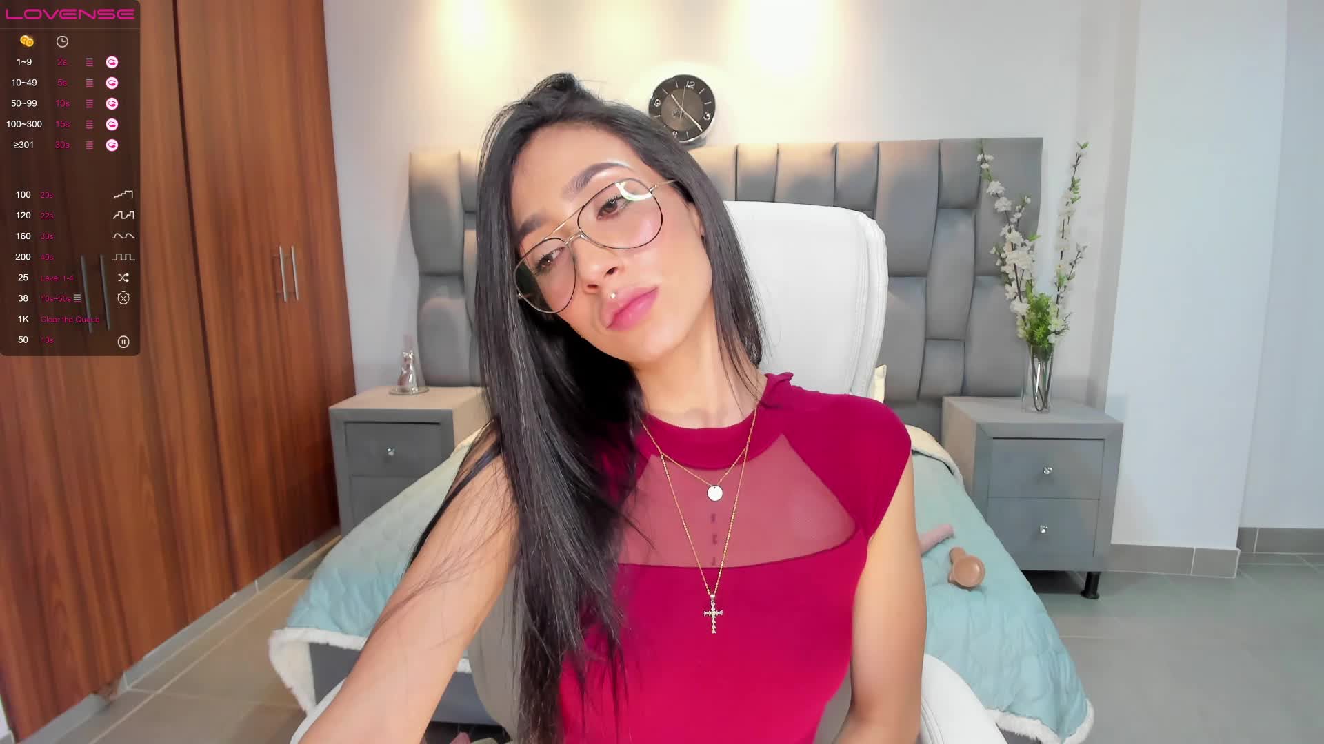 DOUBLE PENETRATION WITH DILDO - vidéo du modèle de showcams carleee_winter