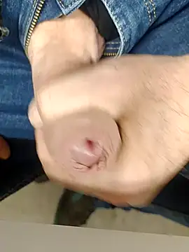 [21 Jan 22:08] Public Show - video by Keimax79 cam model