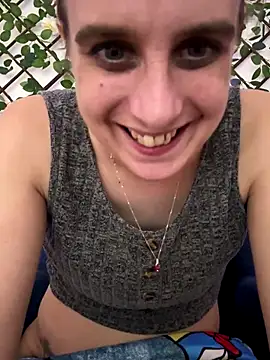 Pussy fuck wow - video by Chantalee cam model