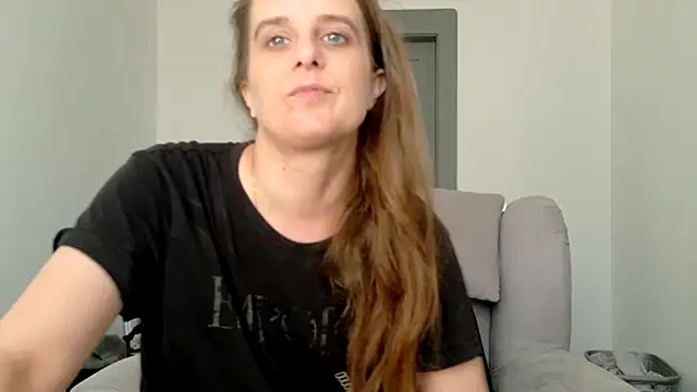 blasen grrr - video Chantalee kameramallilta