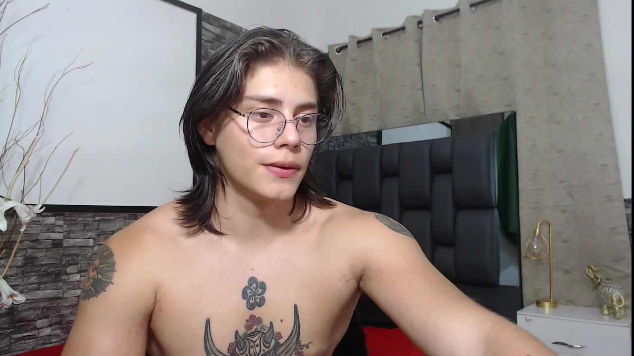 having a good moment and shooting milk - Video von Giordano_Russo Cam-Model