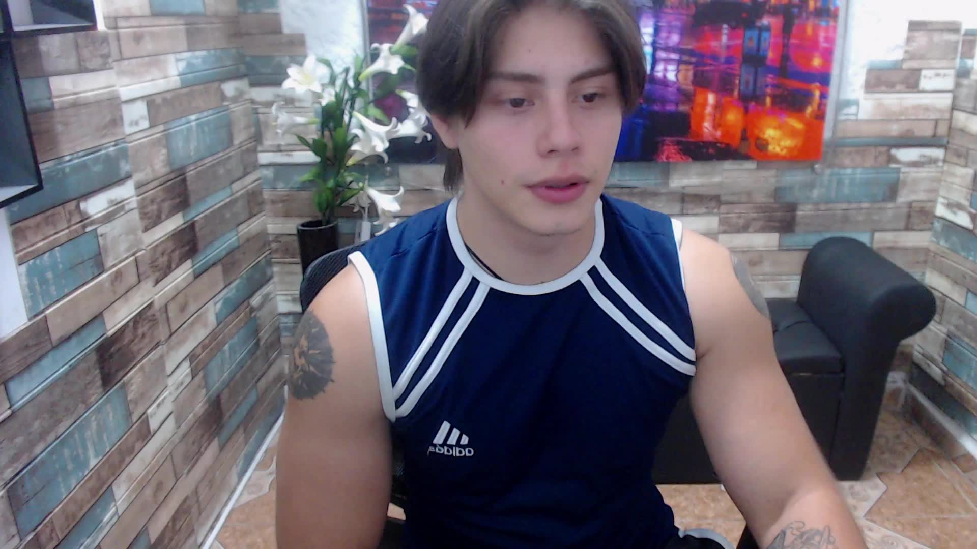 shooting a big load after days! – video od webkamerové modelky Giordano_Russo