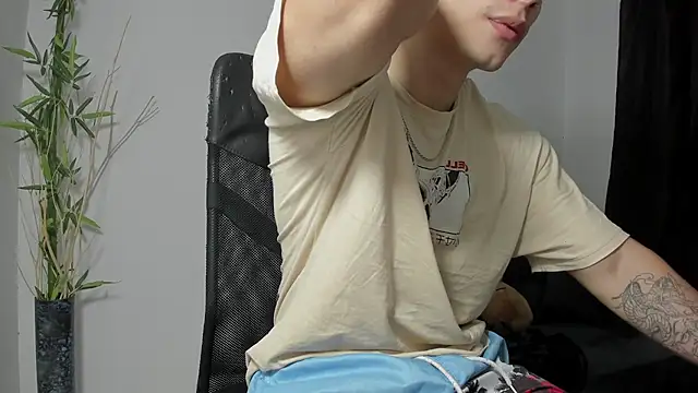 another creamy shoot  🥵 - video od modelky/modela Giordano_Russo