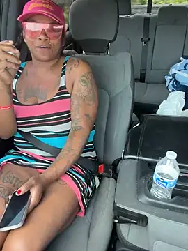 Leonard special !!!! Private show with one of our favs - dick suck with big load 💦💦💦👀👀👀