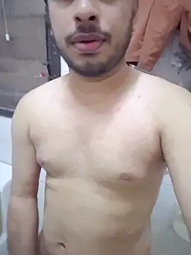 Cumming – video od webkamerové modelky vishnuvinod_india