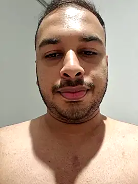 Public show - vishnuvinod_india adlı kamera modelinin videosu