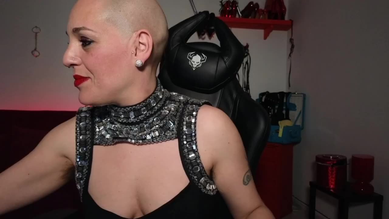 full headshave with foam and against the grain - elegant dress