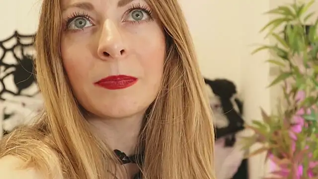 [29 Oct 11:38] Private Show - vídeo de Luna_Riva modelo de câmara