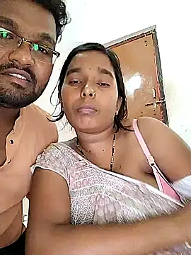 Pussy & ass show