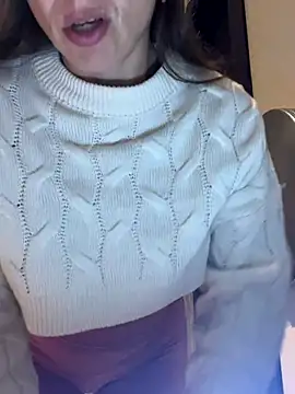 Dildo in pussy until dripping creamy milk, dándole al dildo hasta que sale mi cremita - video by angelitasexy81 cam model