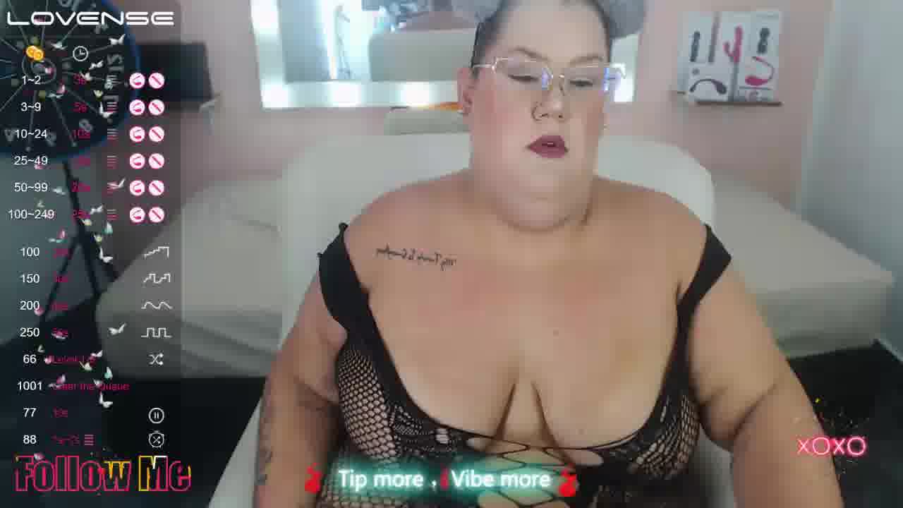 Sexy Ass...❤️ - video by GiannaMorrys cam model