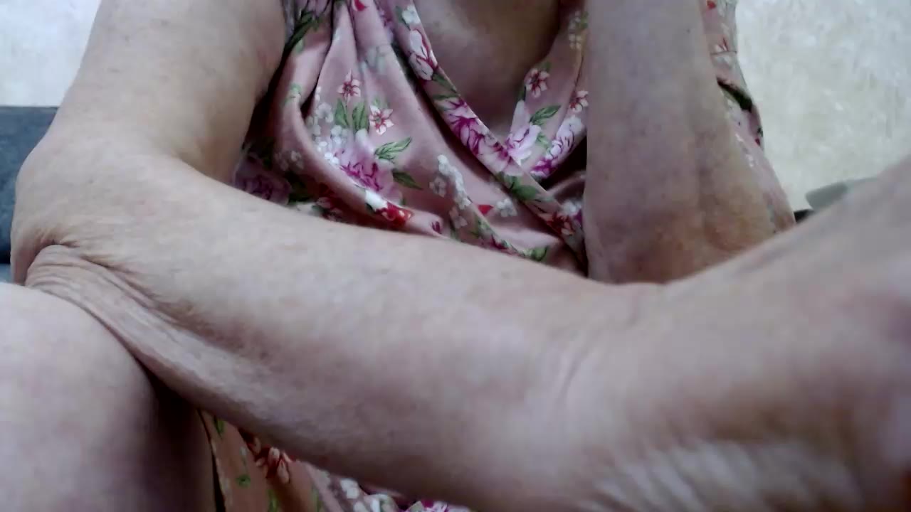 tits and wet big pussy - video by Anabelldestiny cam model