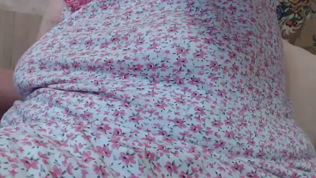 feet pussy - video by Anabelldestiny cam model