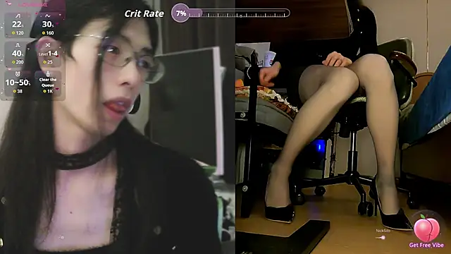 [21 Jan 02:37] Public Show – видео вебкам-модели CrytinaSissyCrossdress