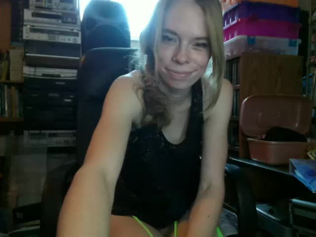 [6 Feb 14:43] Private Show - video by PrincessV7 cam model