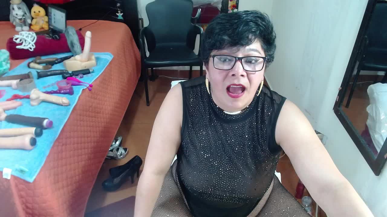 masturbacion hot hot - video by angelitolove727 cam model