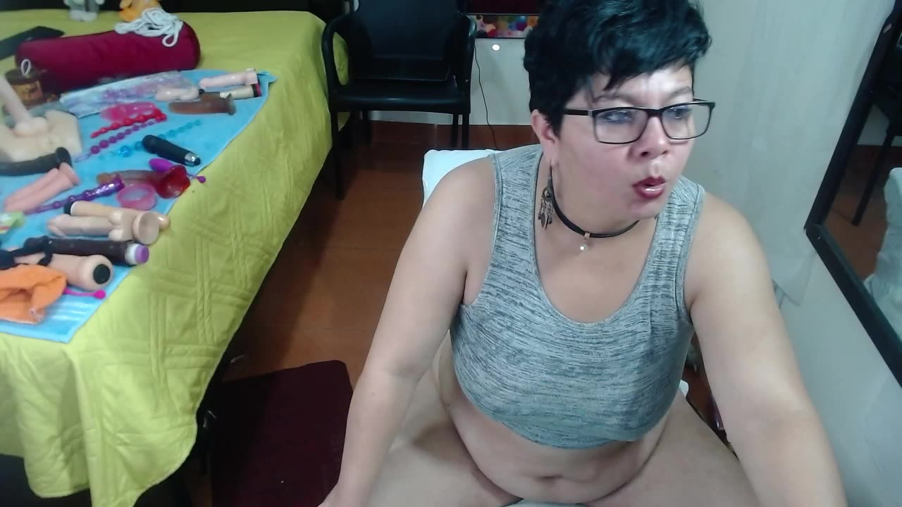 anal profundo - video by angelitolove727 cam model