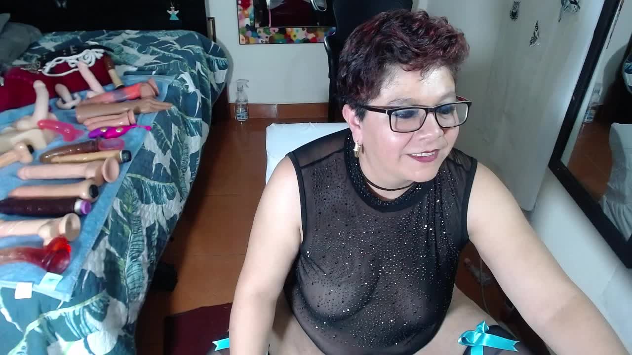 fisting - video by angelitolove727 cam model