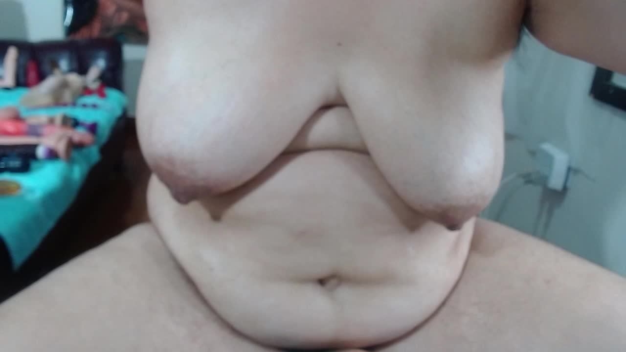 A great shower hot - video by angelitolove727 cam model