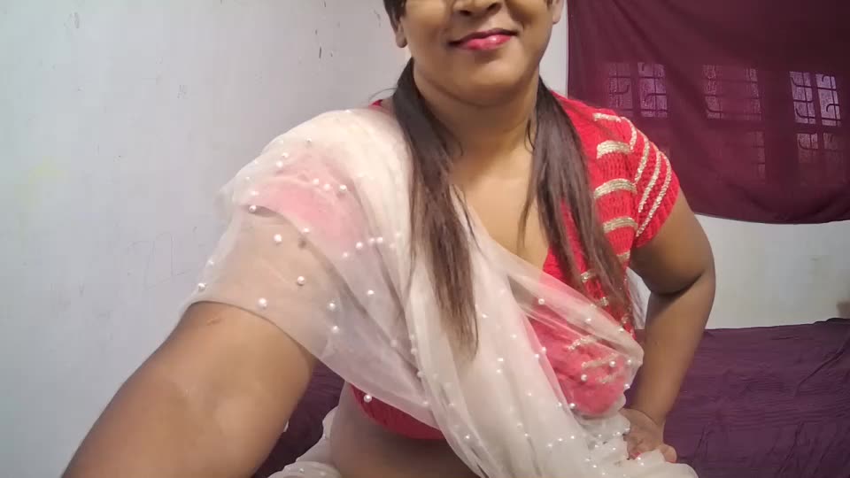 Chubby Jaanu Boobs Play and Riverse Cowgirl - วิดีโอโดย naughtyjaanu โมเดลแคม