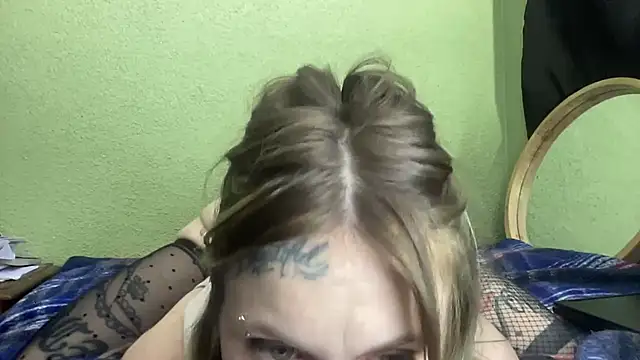 can u feel im horny? - video by lavender_spits cam model