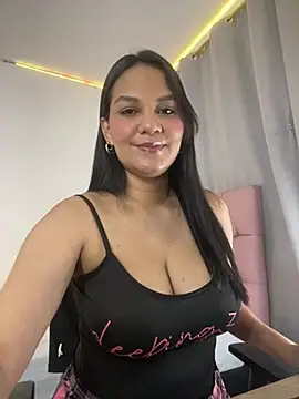 LONG PLAY WITH PUSSY, DP AND SQUIRT!!