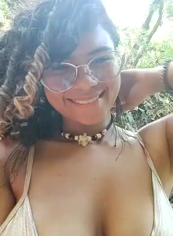 spit show－カメラキャストのSimone_Millerの動画