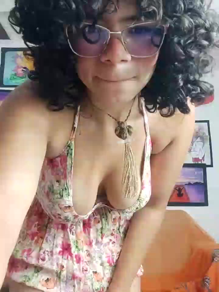 short horny－カメラキャストのSimone_Millerの動画