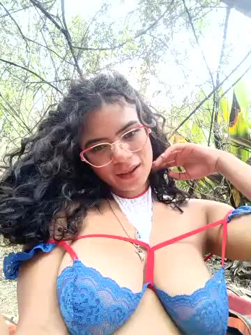 Fucking white snow－カメラキャストのSimone_Millerの動画