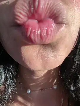 Kiss