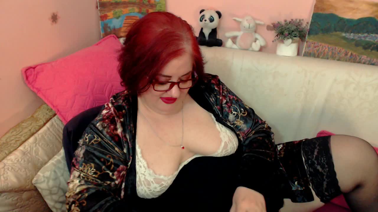 Private Show-> Cock sucking, hairy pussy fucking, fingers, toy, bbw - Vídeo de SeductiveLadyBBW