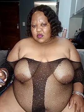 Zulu sex with a big toy deep in my pussy - video by XCHOCOLOVEBBW69 cam model