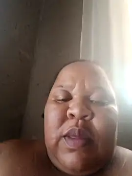 Public show hm... - video by XCHOCOLOVEBBW69 cam model