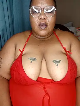 pussy fuck - video by XCHOCOLOVEBBW69 cam model