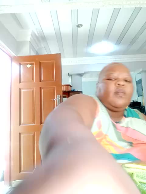 ass play - video by XSEXYBBW69X cam model