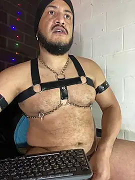 COME, I'LL FILL YOUR BODY WITH A LOT OF SALIVA 🔥🔥🔥 - vidéo du modèle de showcams the_master_foal_