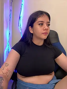PLAY WITH ME UNTIL YOU MAKE ME SQUIRT!! - vídeo de la modelo de cam Alhanna_