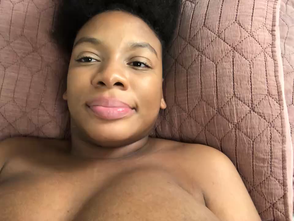Party girl a little bit of everything 😝😝 - video by EatSweetMolly cam model