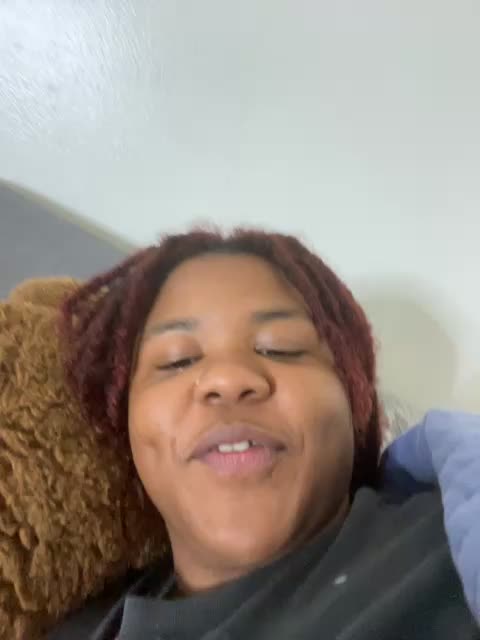 Private Show : talking laughing and showing off my body - clip cu HEARTBREAKBRE